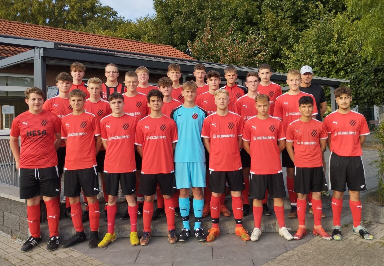 U19